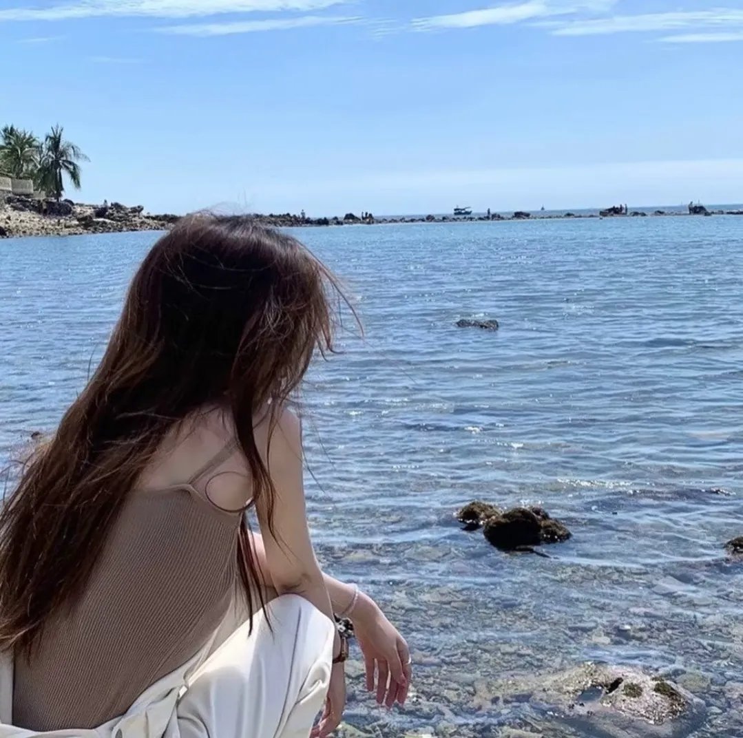 泳舞姐妹封面